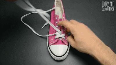 怎样让鞋子鞋带最好看,怎么样才能让鞋带系得更好看
