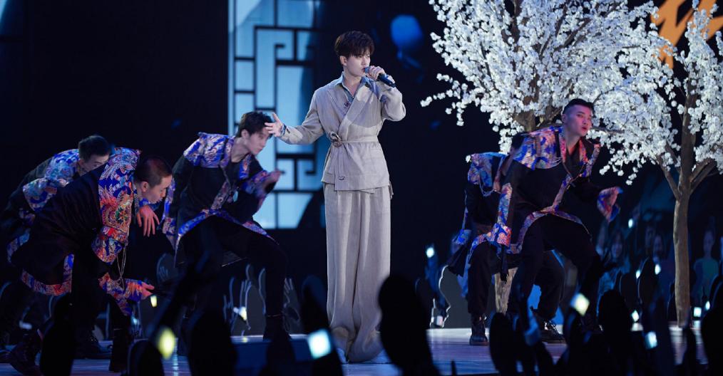 55盛典绝了，王心凌明道时隔16年合体，郎朗吉娜四手联弹燃爆全场