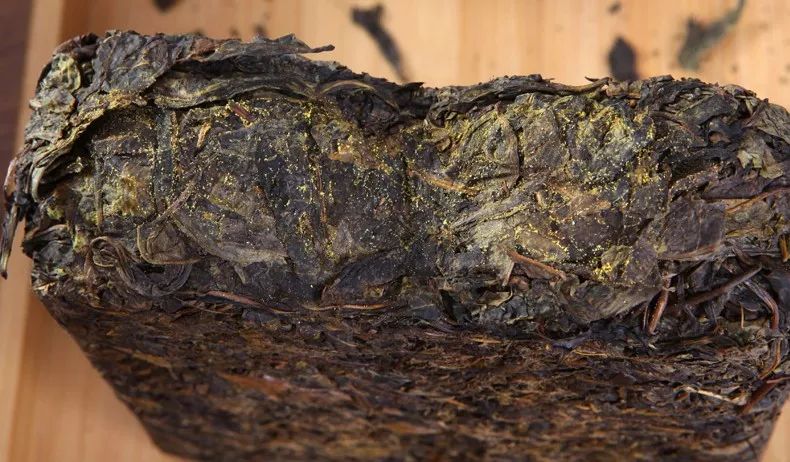 普洱和黑茶是泡还是煮,煮黑茶第一泡要倒掉吗