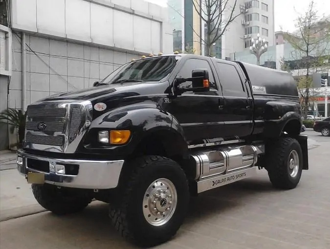 NBA球员的座驾：姚明太低调，库里钟爱保时捷，拉文买碟中谍同款