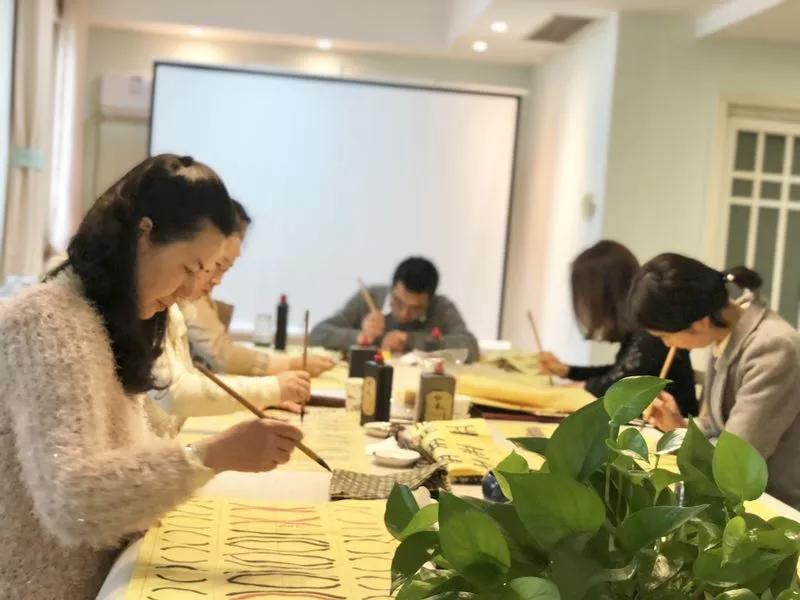 长沙市零基础油画培训,成人零基础学画油画