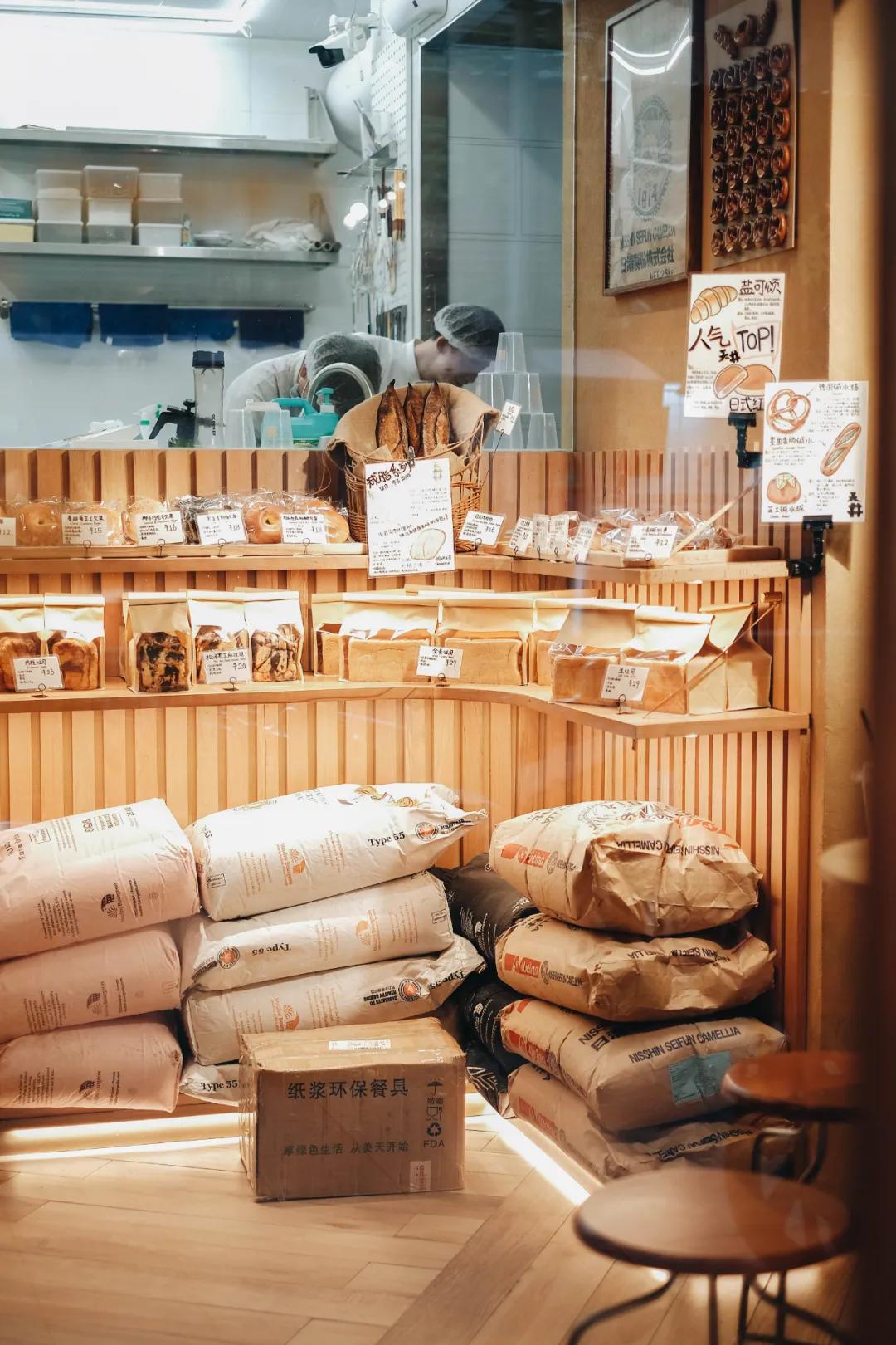 什么地方开面包店很难吸引顾客 (面包店最难经营的地方)