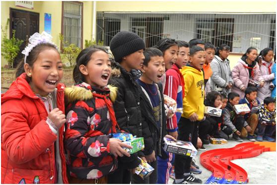 鍏崇埍闈掑皯骞村叕鐩婃垚闀胯惀,鍏崇埍鍎跨绛戞ⅵ璧疯埅蹇楁効鏈嶅姟娲诲姩