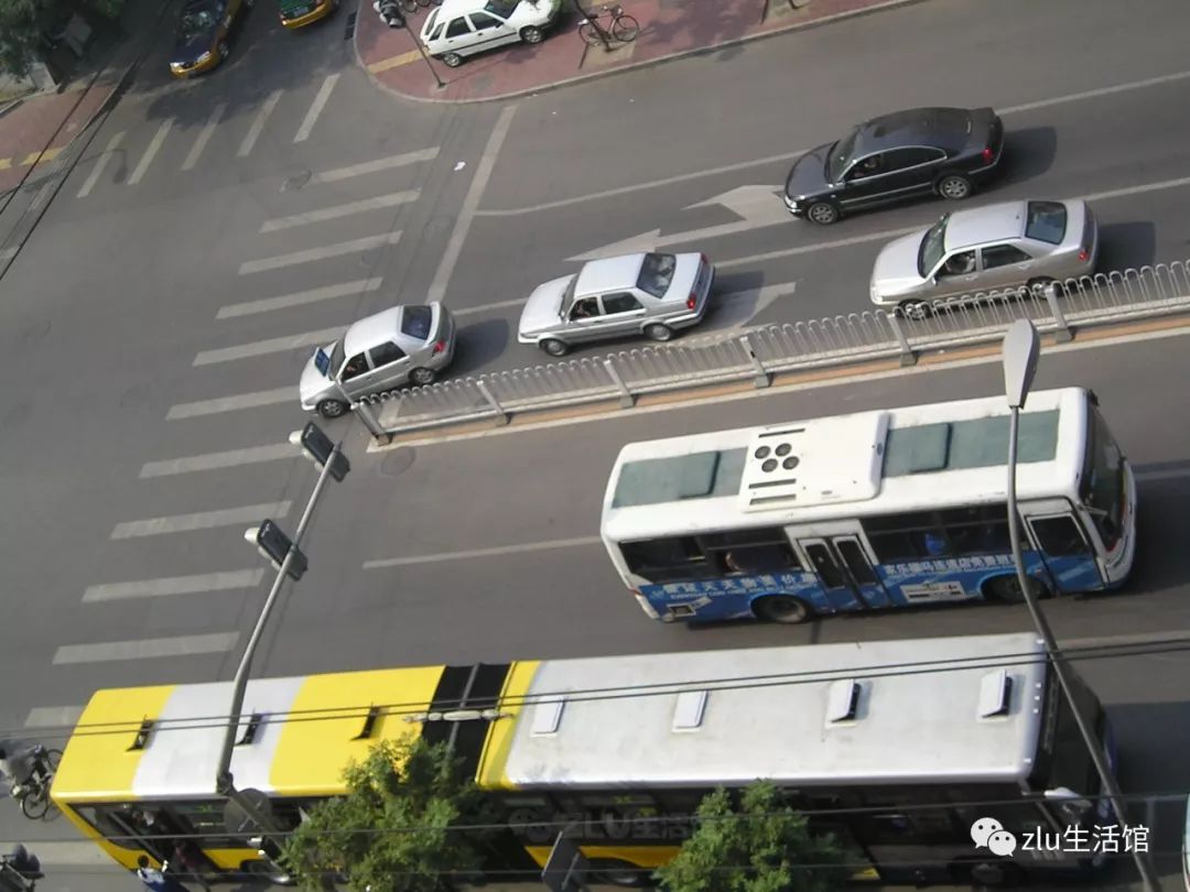 我一下记录了10年北蜂窝路的京华前置大铰接时代