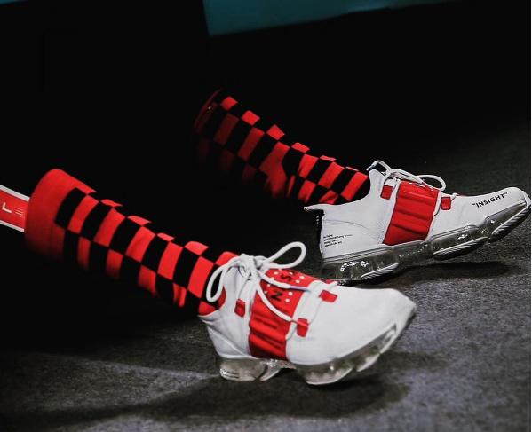 安踏马赫4和李宁赤兔7pro选哪个,安踏与李宁哪种品牌较好