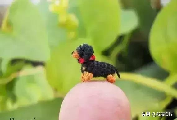 100种超迷你钩针小物钥匙包教程,100种超迷你钩针小物圣诞老人