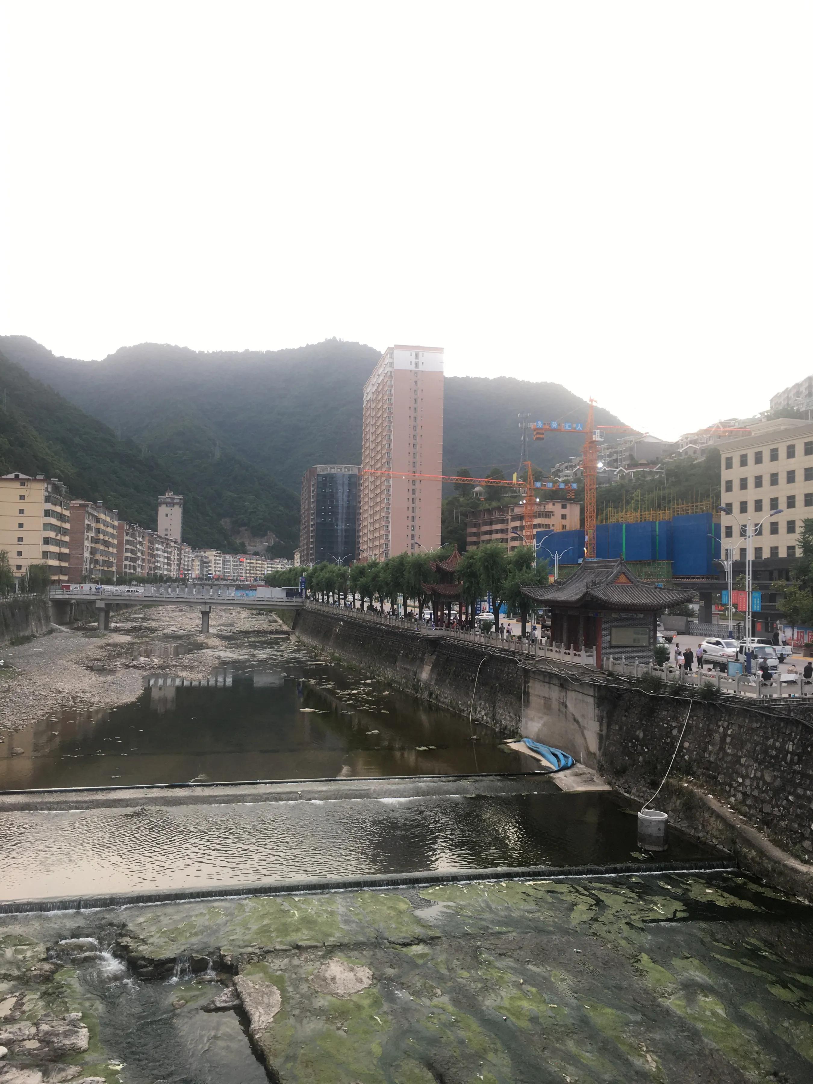 秦岭深处的柞水县城,秦岭最佳小县城