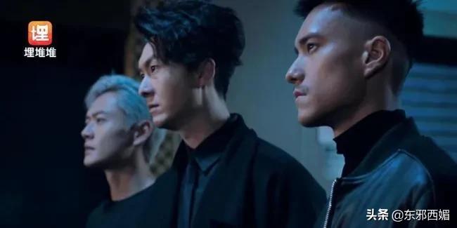 太离谱了，还我酷飒女精英啊