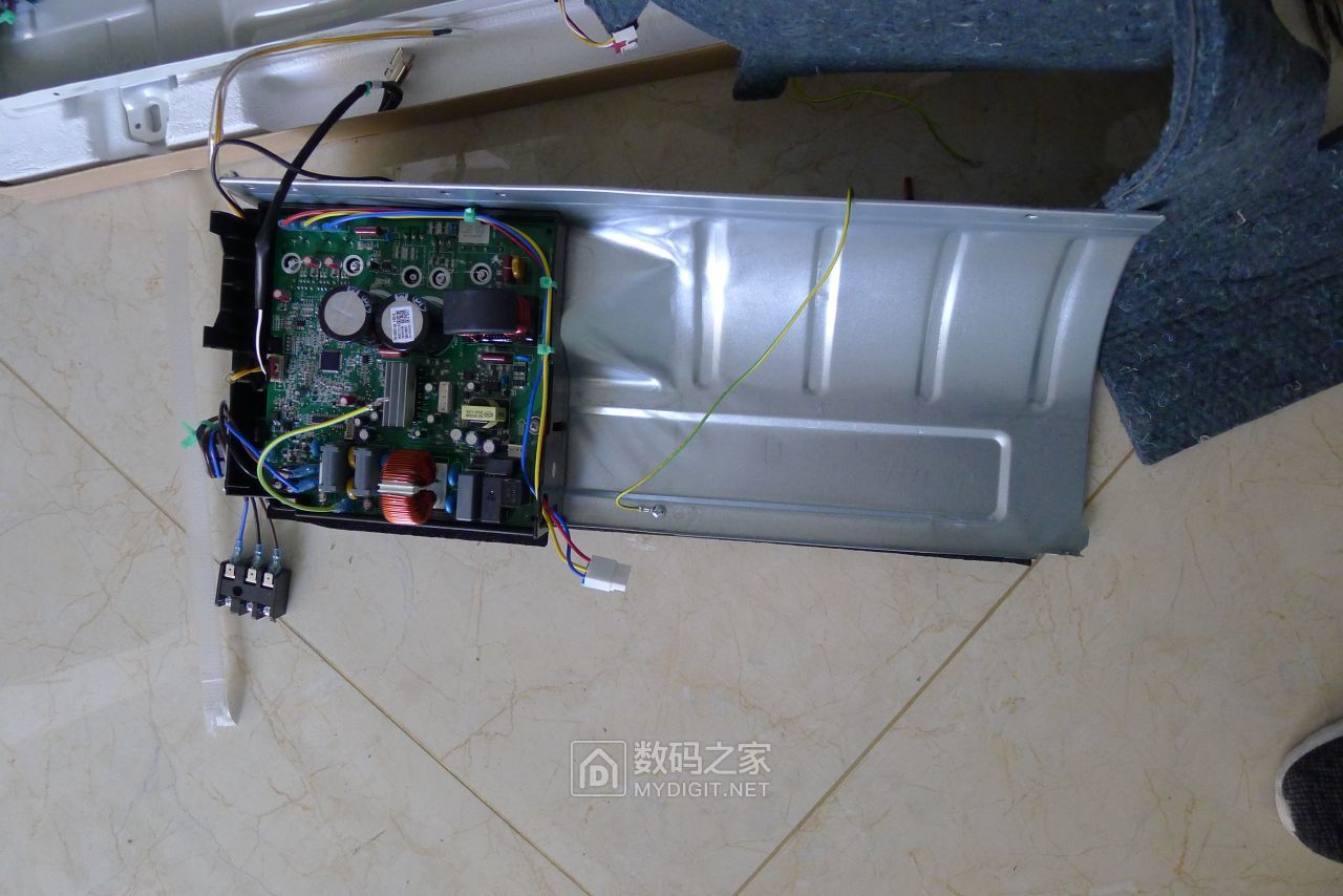 格力1.5匹空调拆解全过程视频,格力空调大1.5匹一级能效拆机视频