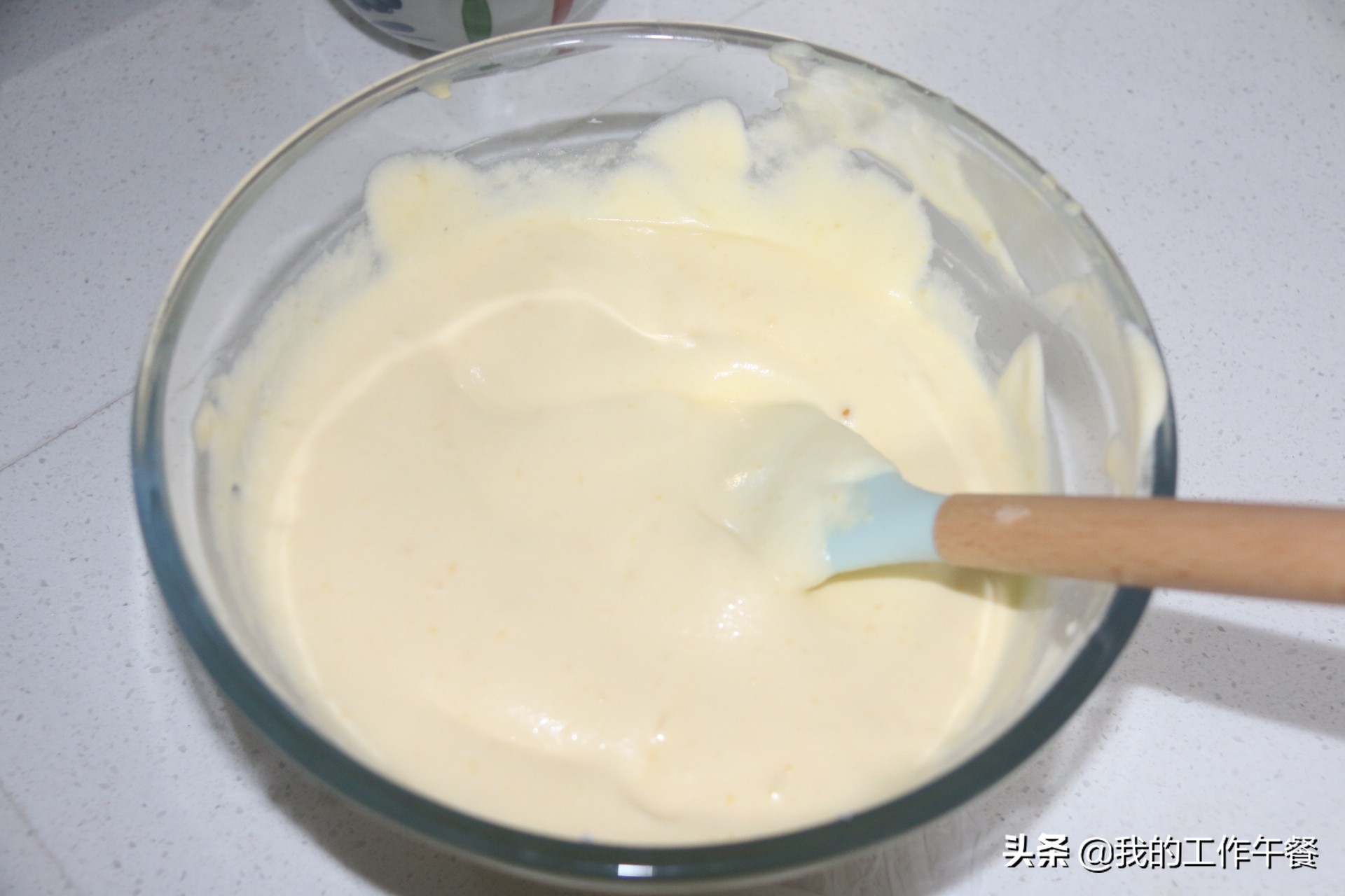 怎么做电饭煲蛋糕不塌陷,电饭煲蛋糕怎么做好吃松软不回缩