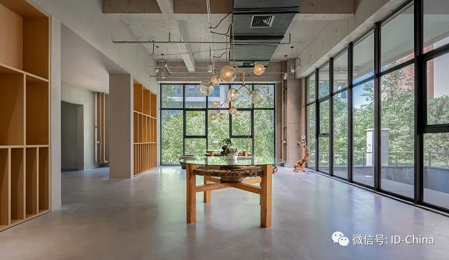 孟可欣：拙美皆有余情——鸿英集团办公会所空间