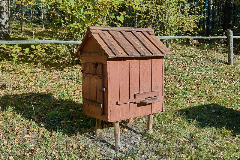 蜜蜂飞逃过程中如何制止,中蜂养殖技术怎样防止蜜蜂逃跑