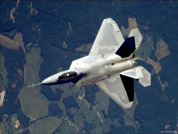 飞机翅膀那么薄为什么能托起机身,飞机翅膀的翼稍小翼有几种