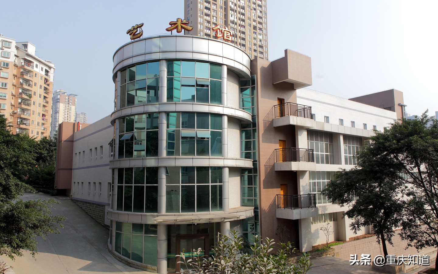 重庆中小学名校,重庆南坪中学谁的学校