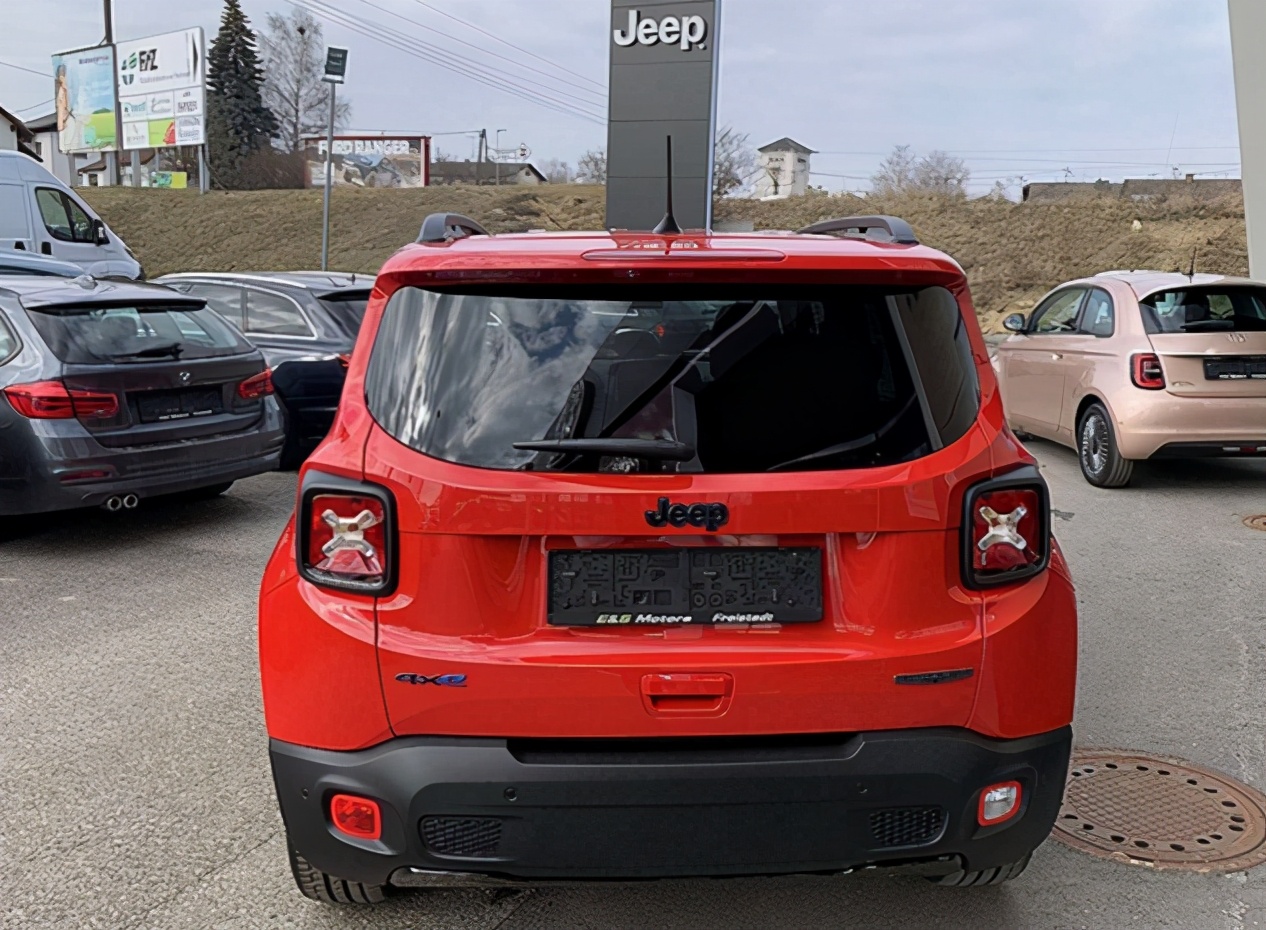 jeep自由侠吉姆尼,吉姆尼和jeep自由侠哪个好