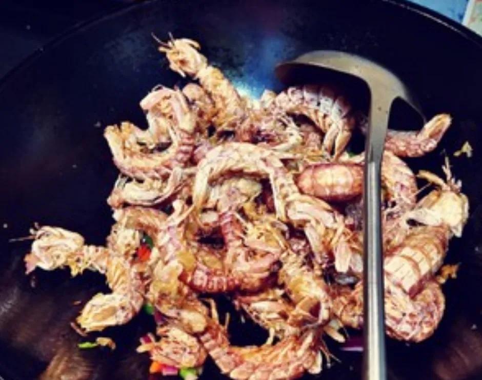 椒盐皮皮虾好吃入味做法一学就会,椒盐皮皮虾最简单又最好吃的做法