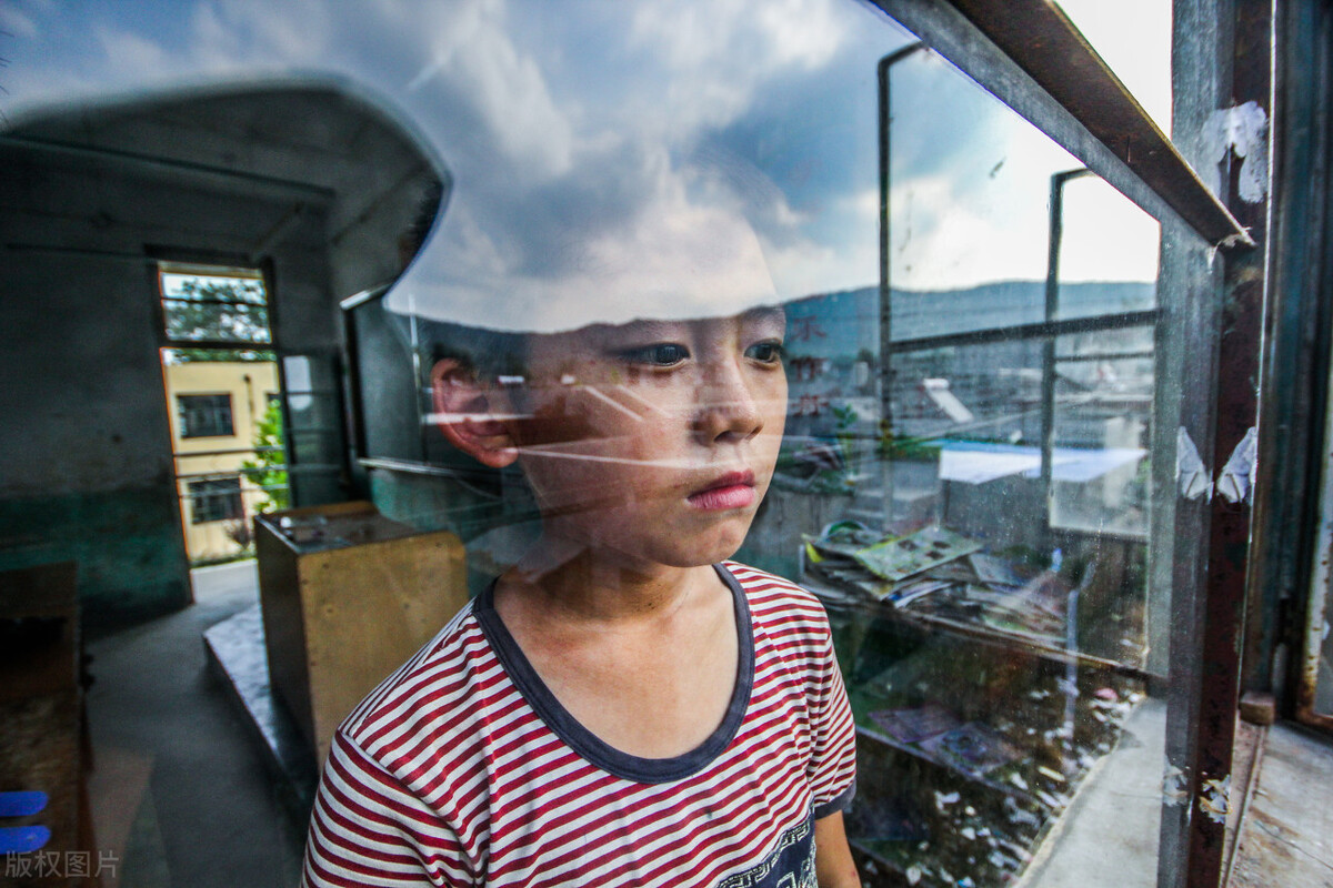 90后小伙月入百万的赚钱模式,暴利零成本一年多赚40万