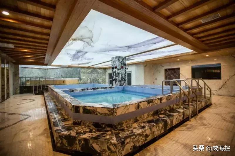 不到百元的大餐,不到百元的酒店