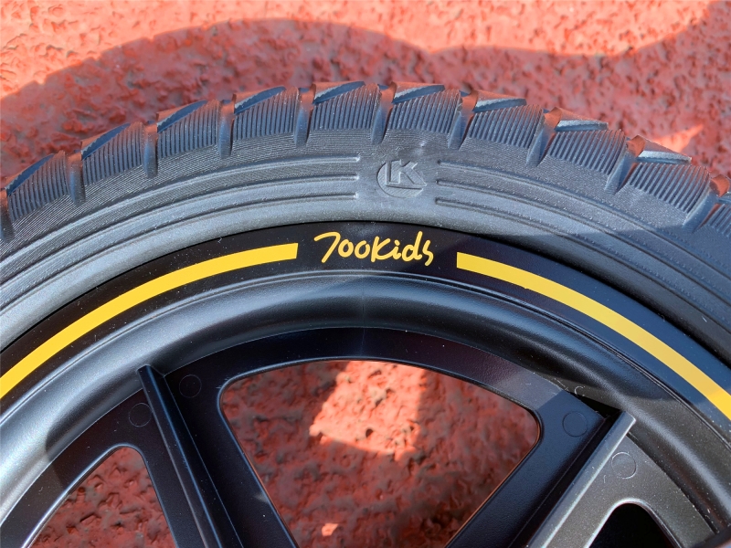 柒小佰700kids 儿童滑步车pro (柒小佰儿童滑板车怎么折叠)