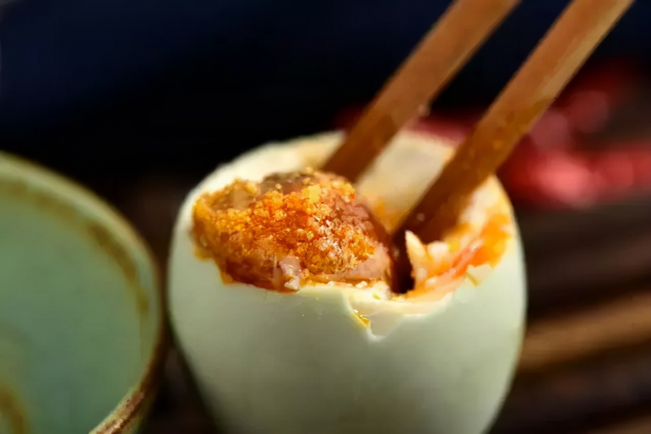 鸭蛋为何蒸不熟蛋黄呢,鸭蛋为什么不冒油
