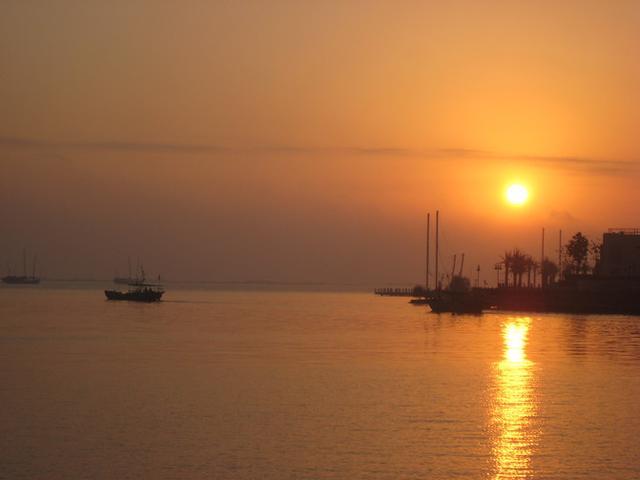 3首消暑古诗词，文采飞扬意境美，带来一阵清凉舒心