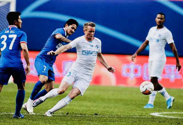 大连人队还是没能在前任主教练崔康熙身上全取三分