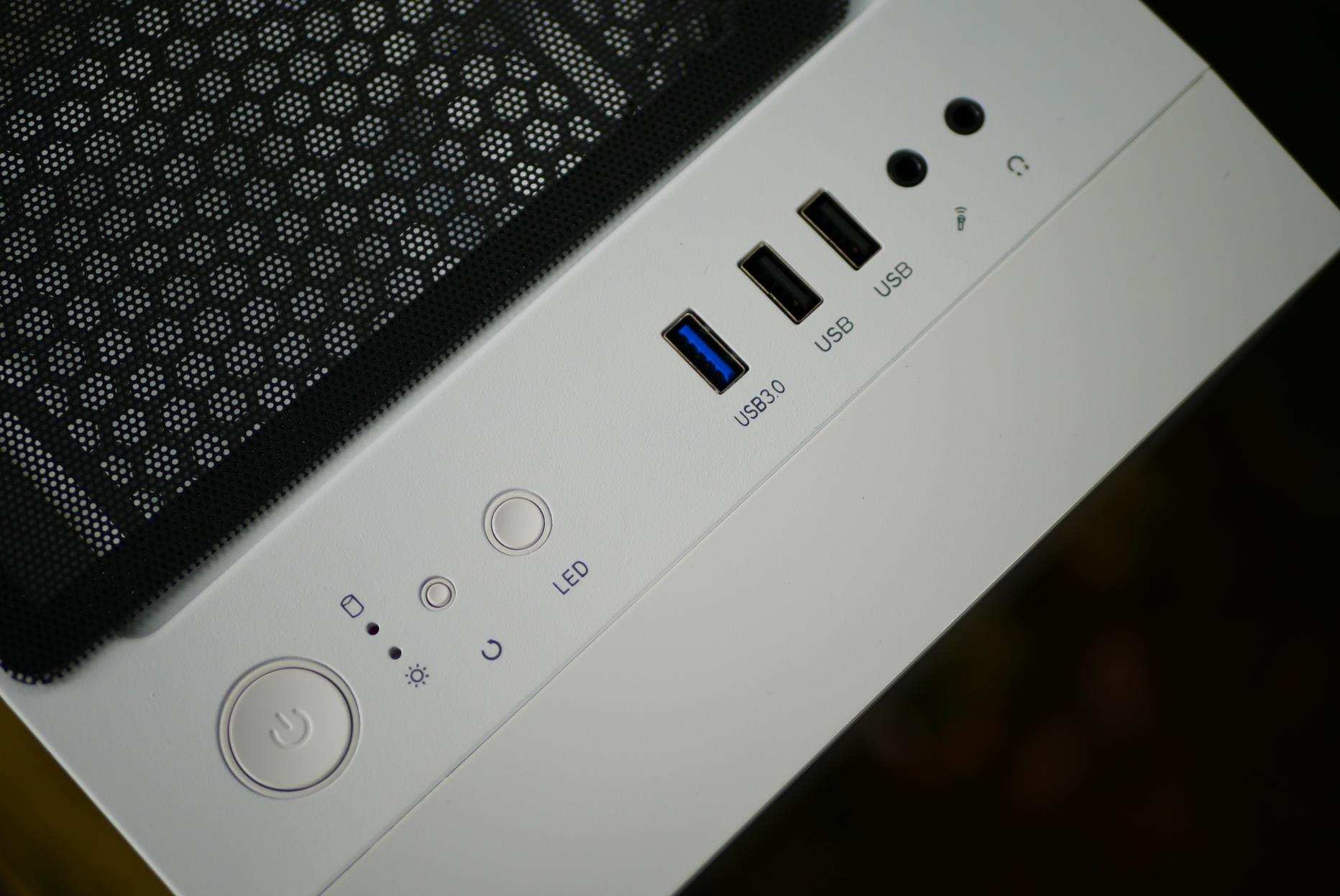 光愈2是什么机箱,光愈2机箱装什么风扇