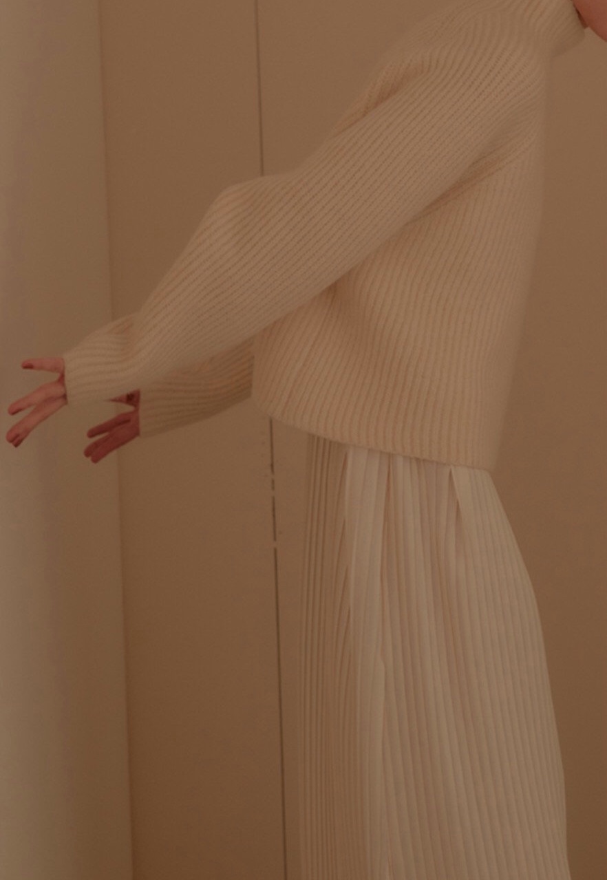 完美通勤穿搭｜18个性冷淡风极简主义品牌