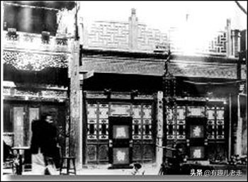 北京烤鸭的故事视频,北京烤鸭的历史故事30字