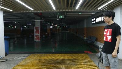 能抗台风的户外伞,抗风8级阳光伞