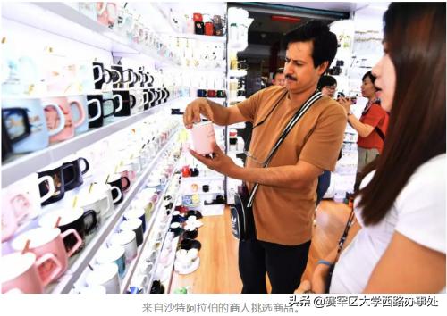 【牢记习*平近**总书记嘱托·大学习大讨论】“弄潮儿”向涛头立