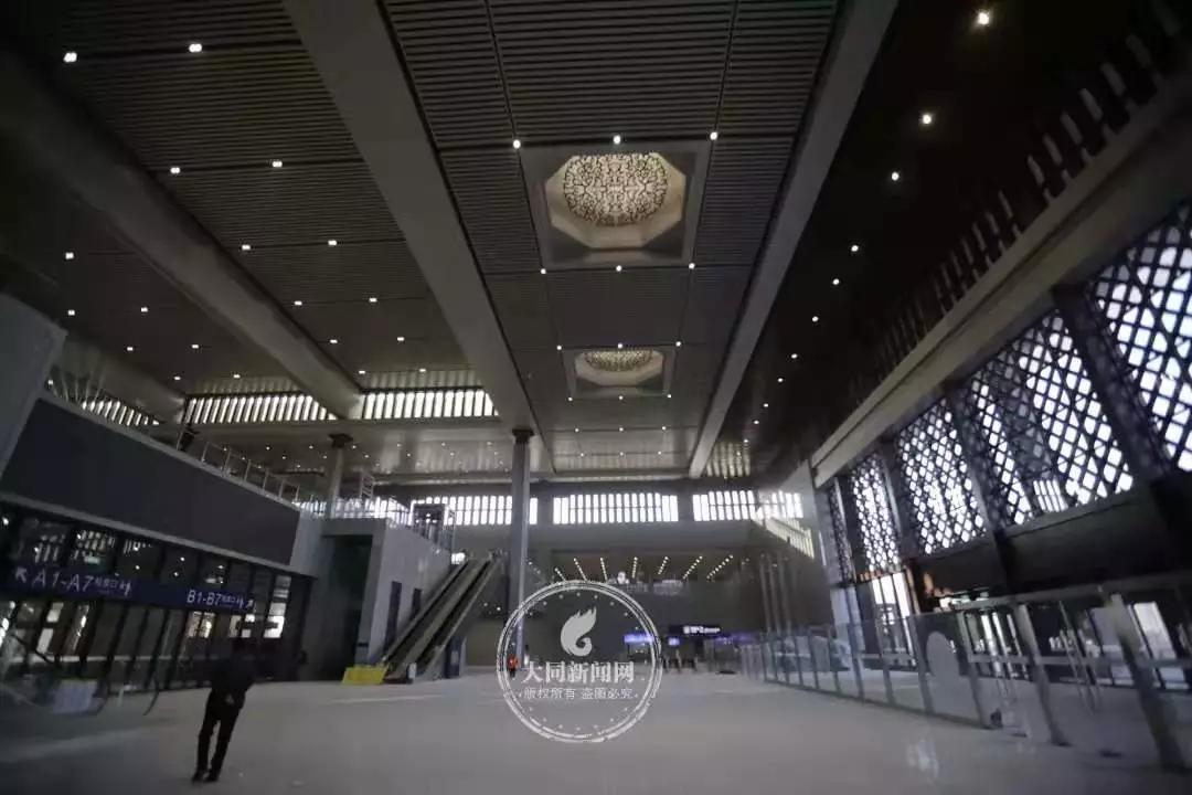 大同高铁开通，记者带你体验“复兴号”“和谐号”新速度