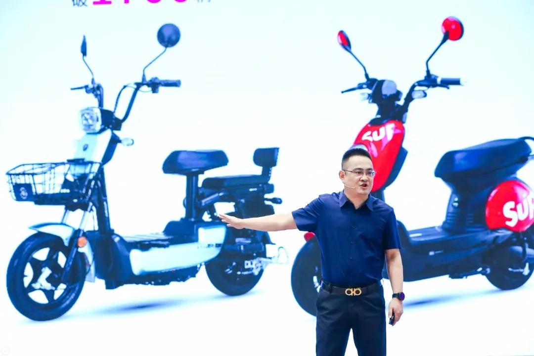 爱玛锂电池电动车2023新款,爱玛锂电车续航60公里