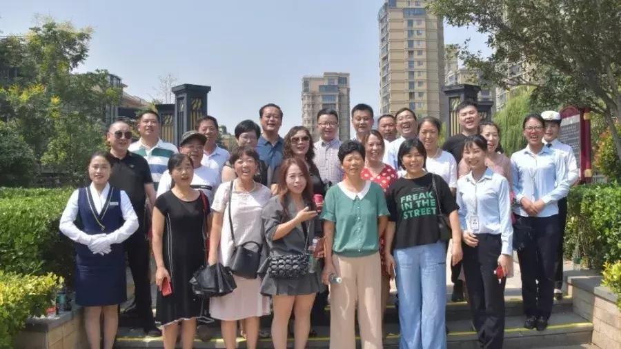鉴证品质体验美好|商丘业主代表来汴参观开元物业项目