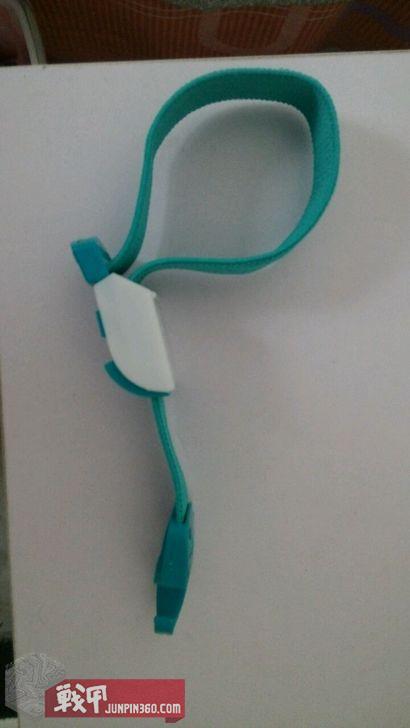 「战甲轰鸣」中枪后真的可以用*药火**灼烧伤口吗？曰不能