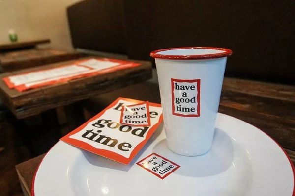 比supreme好的牌子,比supreme还快的黑马