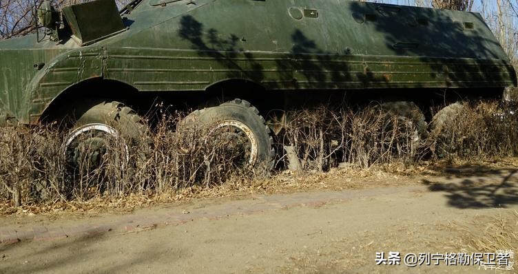 解放军轮式装甲车种类,中国军用八轮重型装甲车