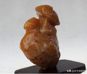 捡块石头1个亿奇石收藏多疯狂,戈壁滩上捡的玛瑙原石图片