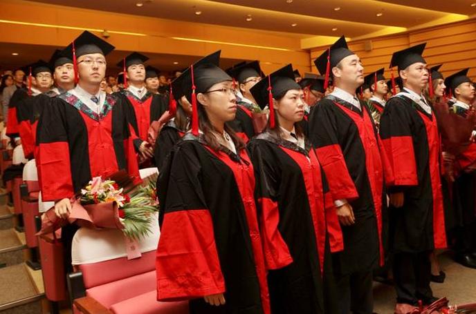 直博生和硕博连读的优缺点,专博和硕博连读有区别吗