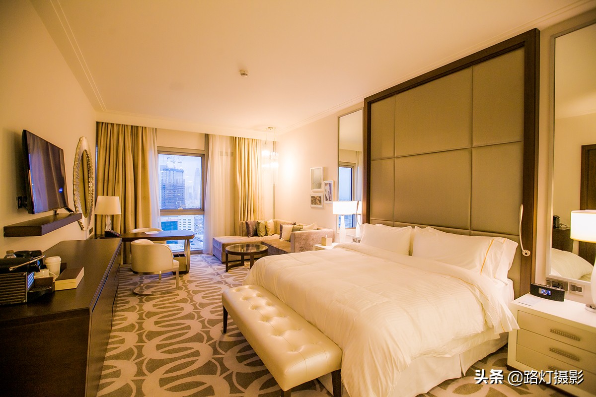 迪拜住一晚要上千美元的帆船酒店,在迪拜住一晚