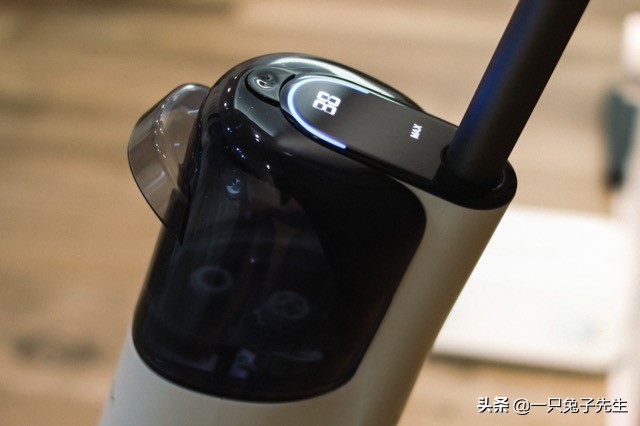 石头智能双刷洗地机t8,石头u10和uwant洗地机测评