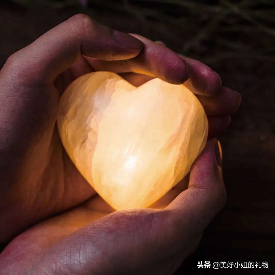 送给暗恋的女生生日礼物,找到了心仪的礼物