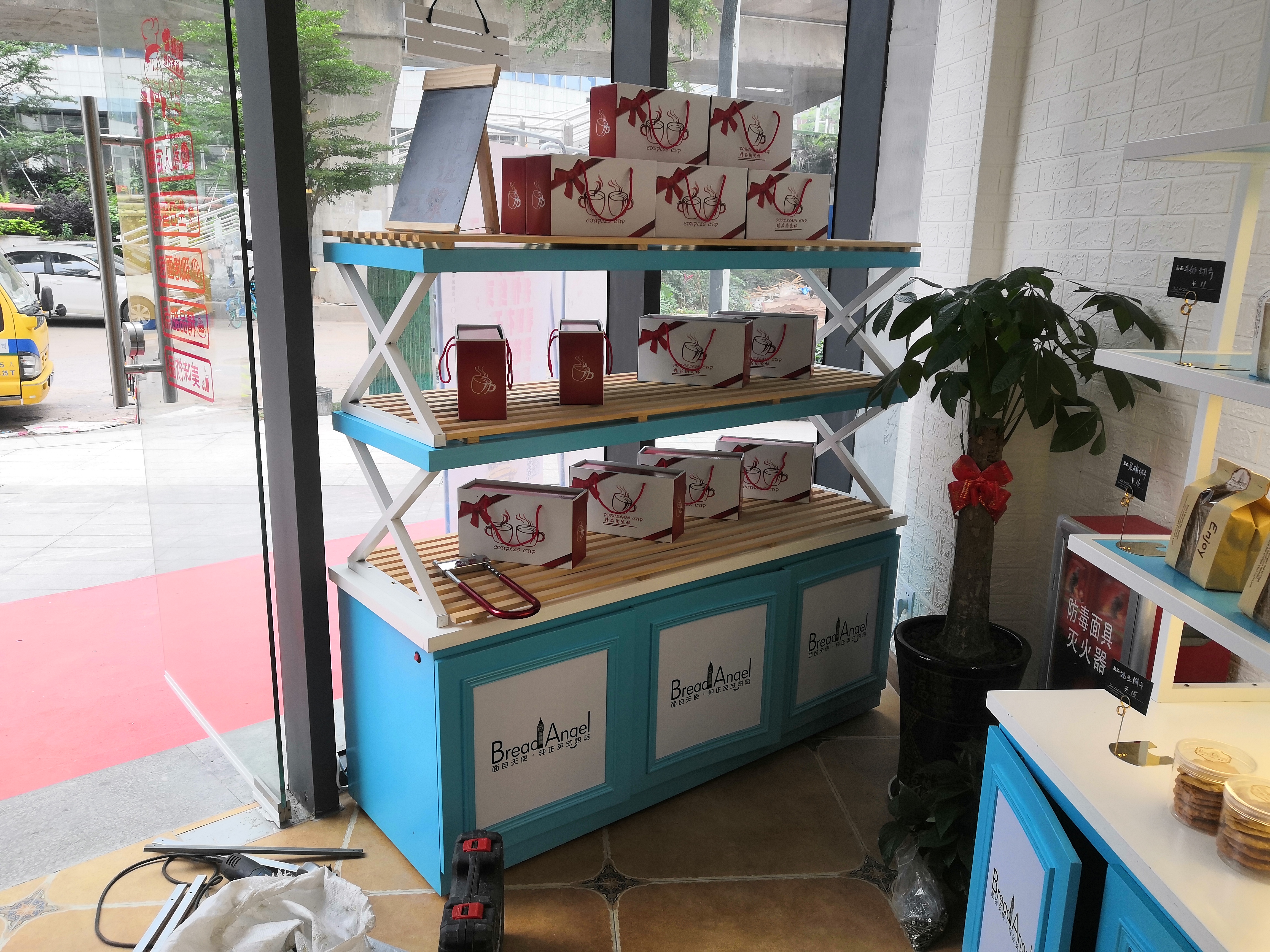 烤漆吧台烤漆展柜定做,烤漆柜多少钱一平