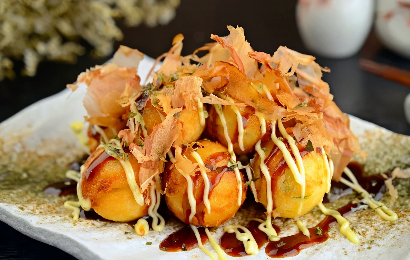 章鱼小丸子一个月卖一万元,摆摊卖章鱼小丸子做一天赚多少钱