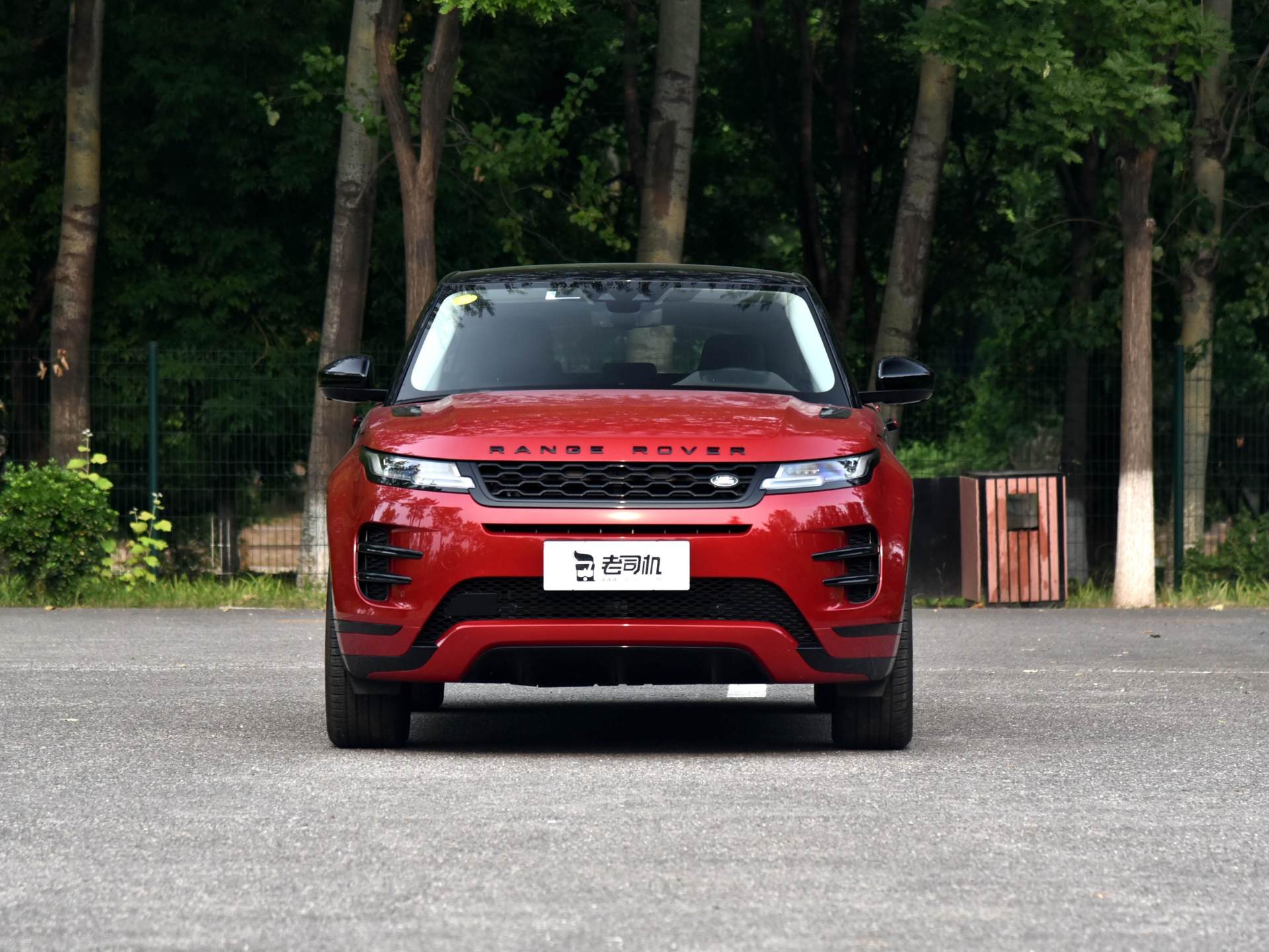 路虎揽胜极光跟路虎神行哪个好,路虎揽胜极光好还是林肯好