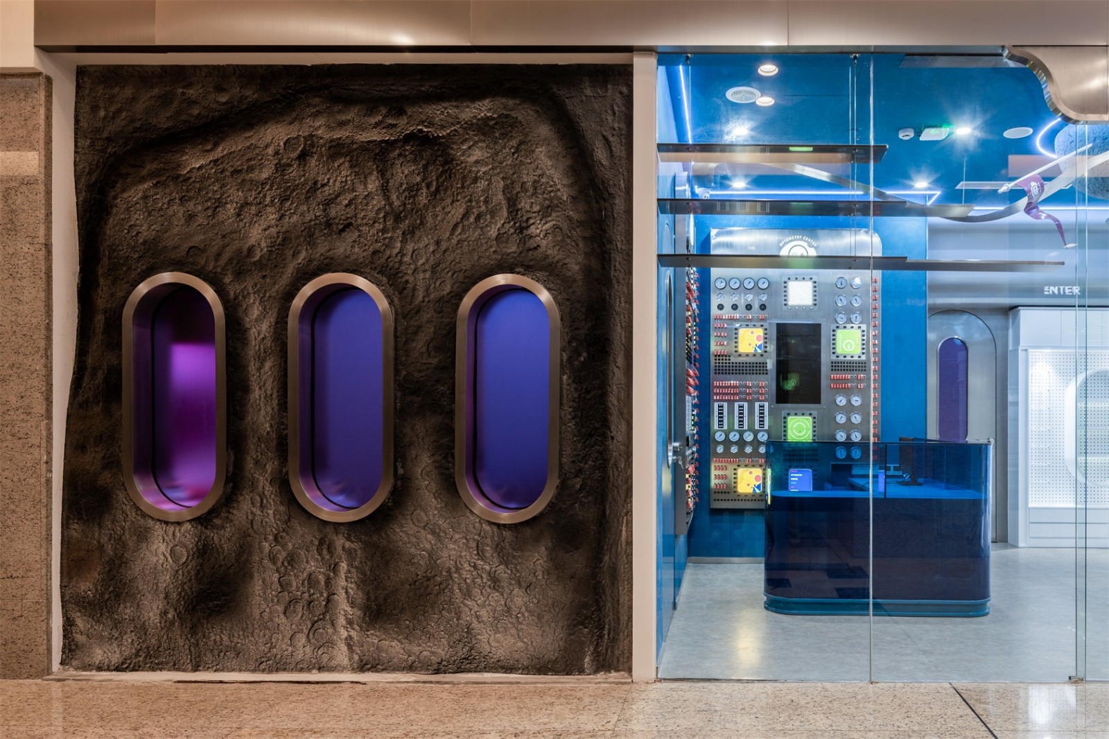 鍞効璇虹溂瑙嗗厜,鍞効璇虹溂瑙嗗厜闄嗗鍢翠腑蹇冨簵