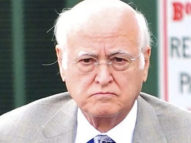 乔布斯为什么不和父亲见面,乔布斯是靠亲生父母成功的吗