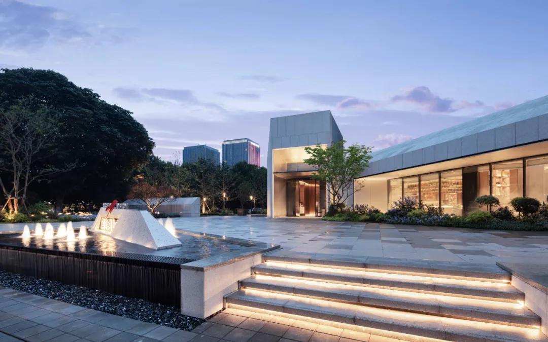 高于生活的封面资产，LightArt空间定义滨融美学