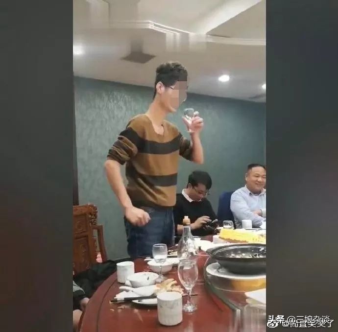 真的服了！北京2154万人口，我打个车都能拼到前男友……