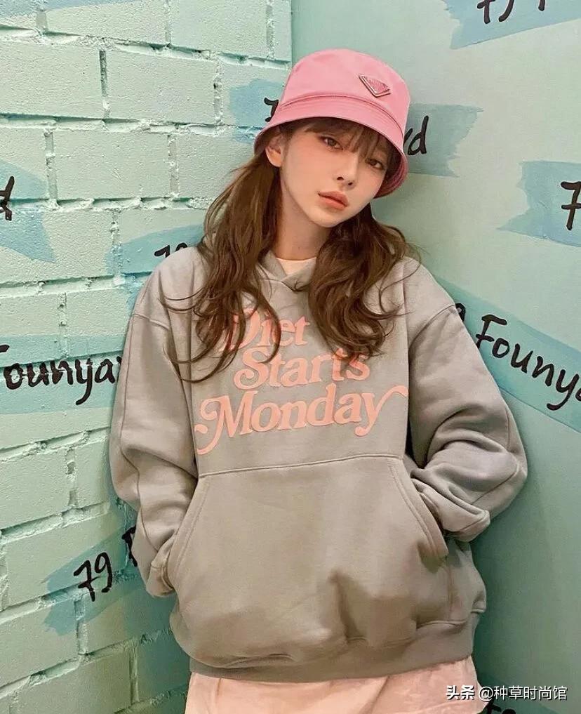 你还在穿普通卫衣吗,为什么你穿的卫衣总是又low又土